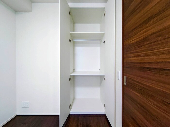 物件内観写真10　(収納)