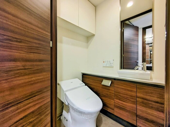 物件内観写真13　(トイレ)