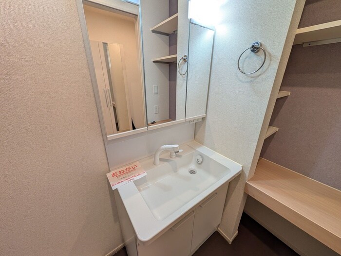 物件内観写真12　(洗面)