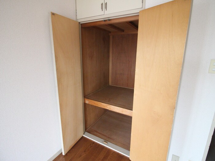 物件内観写真12　(収納)