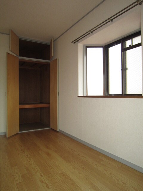 物件内観写真15　(居室)