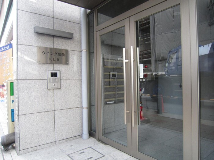 物件外観写真5　(エントランス部分)