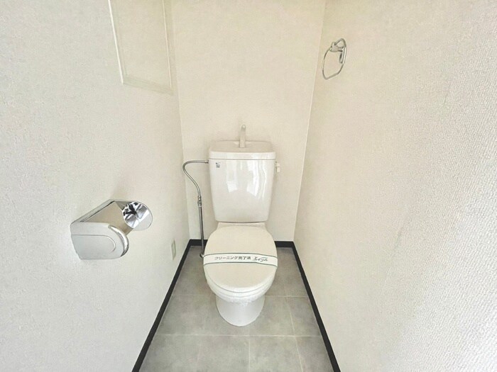 物件内観写真11　(トイレ)