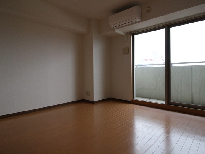 物件内観写真6　(居室)