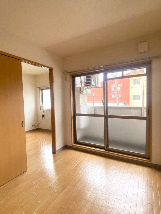 物件内観写真10　(居室)