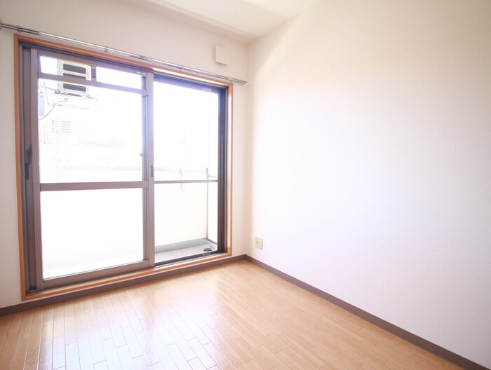 物件内観写真10　(居室)