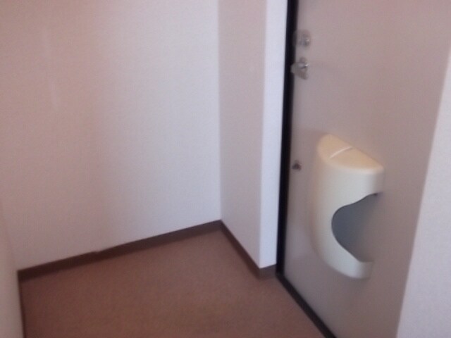 物件内観写真15　(玄関)