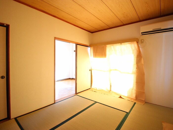 物件内観写真6　(居室)