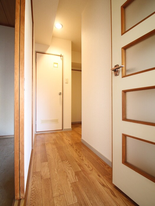 物件内観写真17　(廊下)