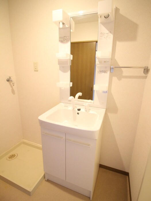 物件内観写真13　(洗面)