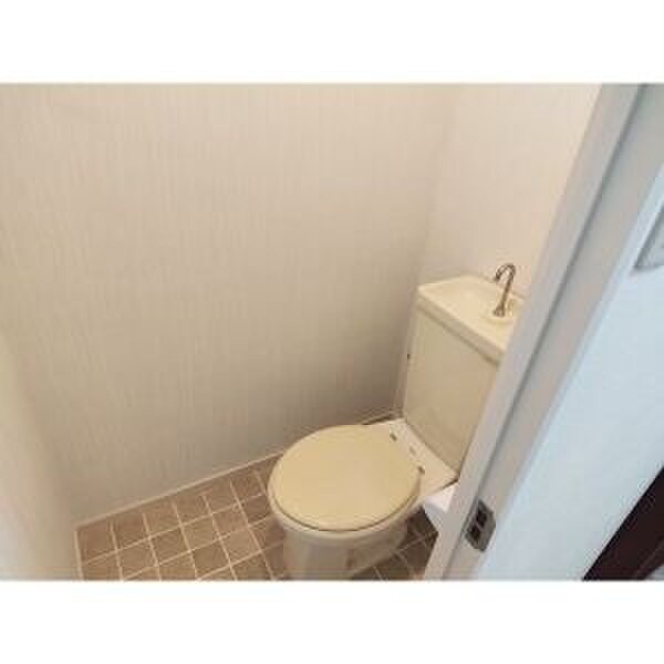 物件内観写真7　(トイレ)