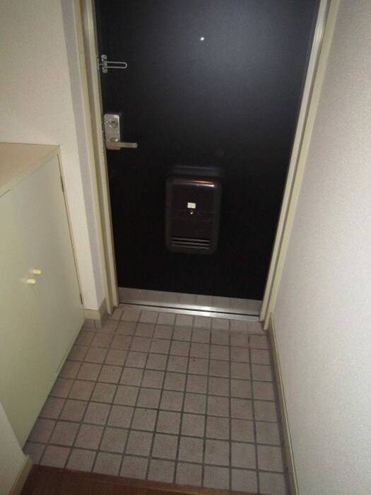 物件内観写真15　(玄関)