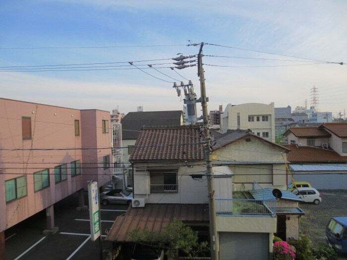 物件内観写真16　(室内からの展望)