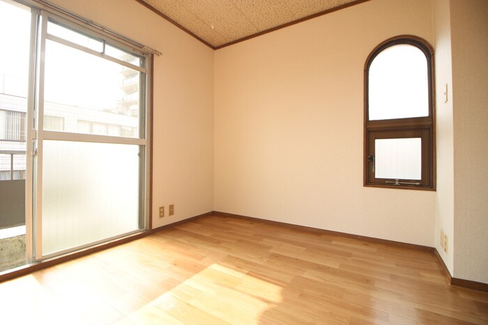 物件内観写真9　(居室)