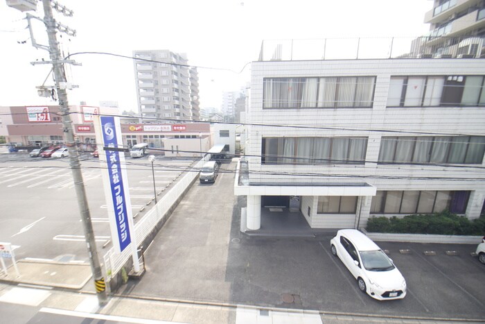 物件内観写真22　(室内からの展望)