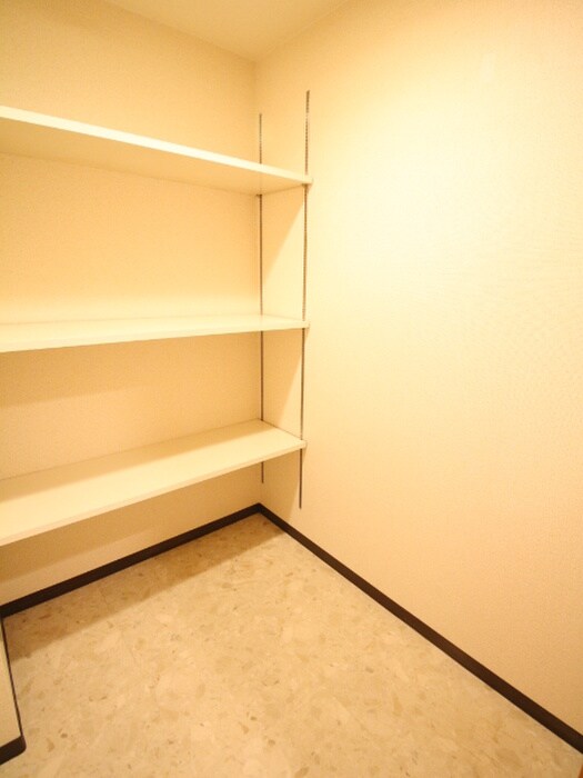 物件内観写真15　(靴箱)