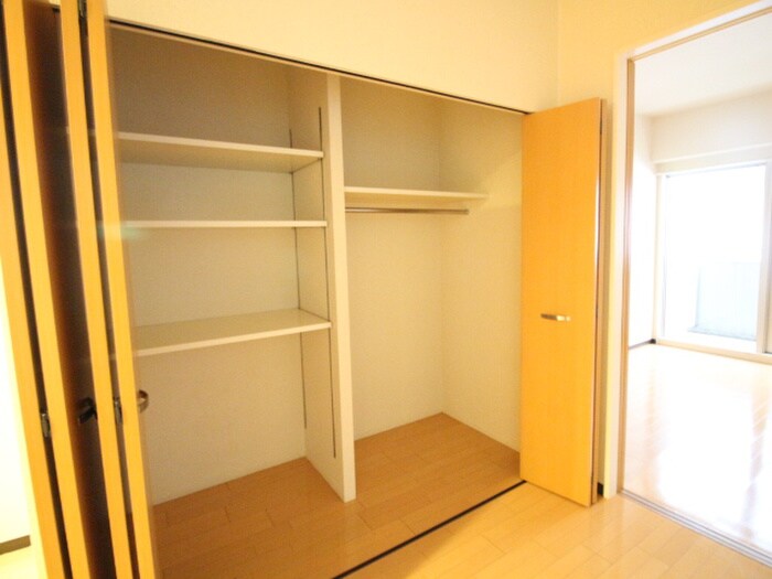 物件内観写真16　(収納)