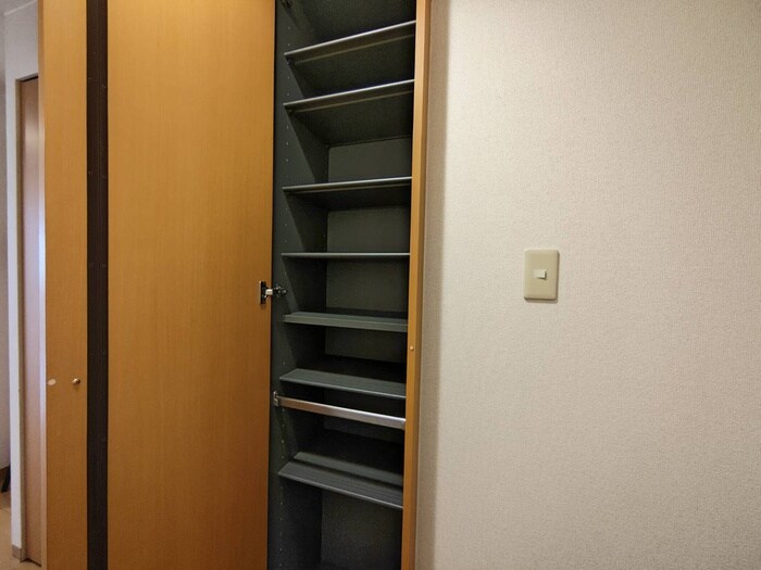 物件内観写真17　(靴箱)