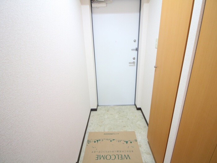 物件内観写真19　(玄関)