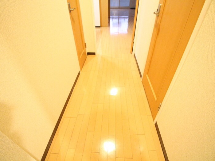 物件内観写真22　(廊下)