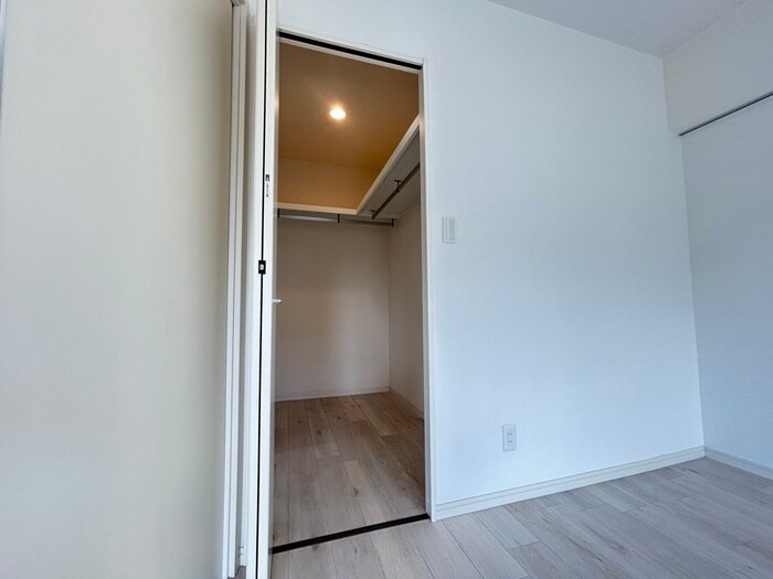 物件内観写真13　(収納)