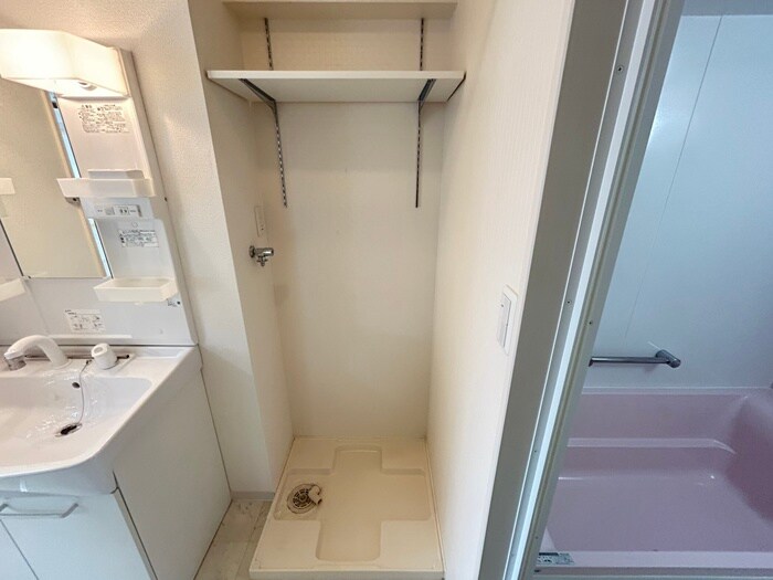 物件内観写真22　(洗濯機置場)