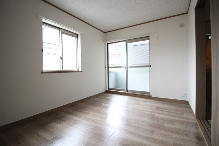 物件内観写真8　(居室)