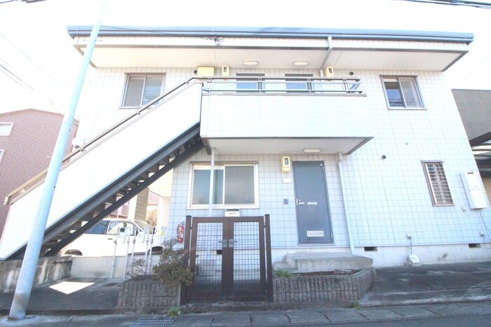 物件外観写真5　(エントランス部分)