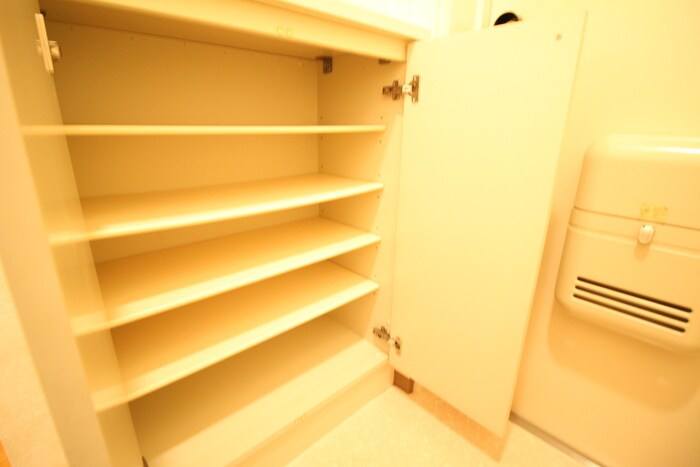 物件内観写真17　(靴箱)
