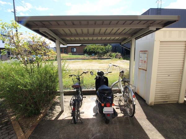 駐輪場
