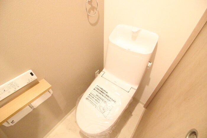 物件内観写真14　(トイレ)