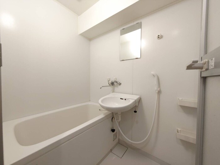 物件内観写真12　(バス／シャワールーム等)