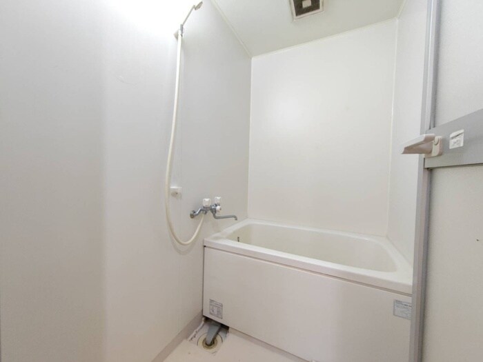 物件内観写真12　(バス／シャワールーム等)