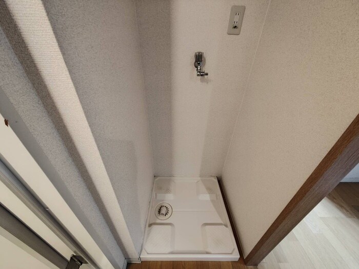 物件内観写真15　(洗濯機置場)