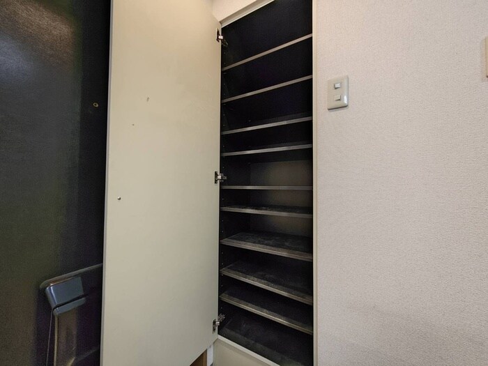 物件内観写真17　(靴箱)