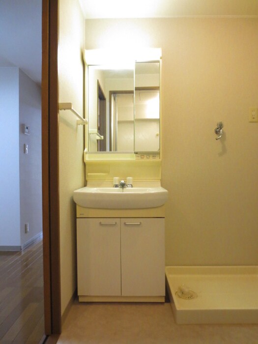 物件内観写真8　(洗面)