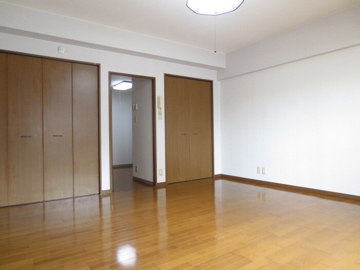 物件内観写真11　(居室)