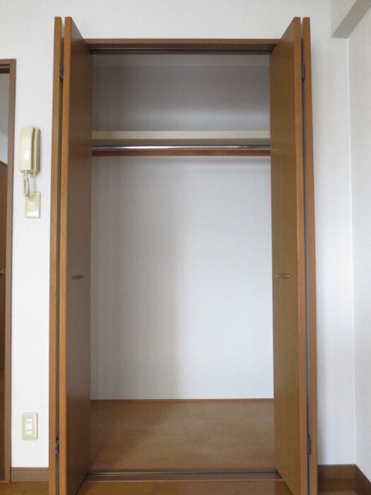 物件内観写真15　(収納)
