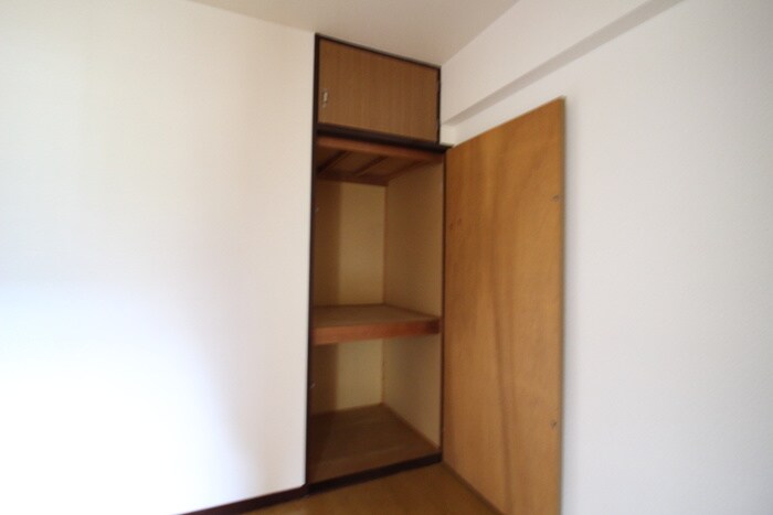 物件内観写真18　(収納)