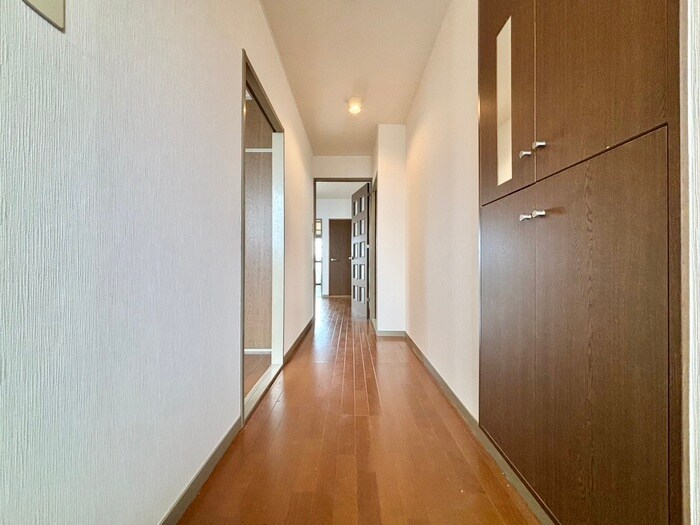 物件内観写真18　(廊下)