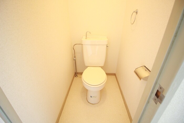 物件内観写真11　(洗濯機置場)