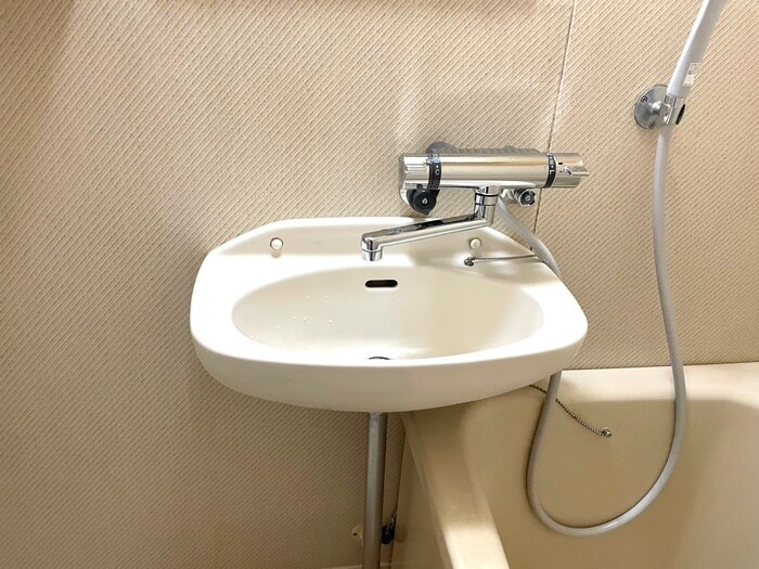 物件内観写真12　(洗面)