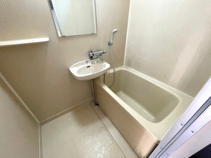 物件内観写真12　(バス／シャワールーム等)