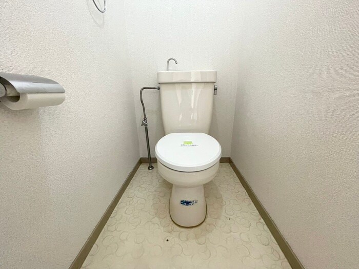 物件内観写真14　(トイレ)