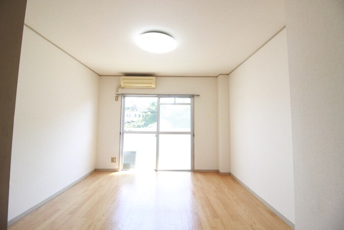 物件内観写真17　(居室)