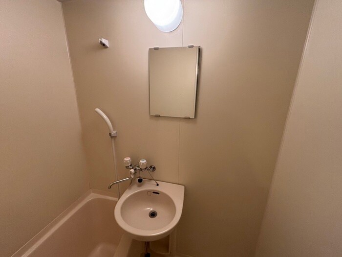 物件内観写真10　(洗面)