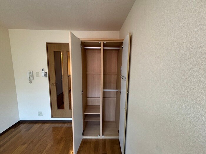 物件内観写真13　(収納)
