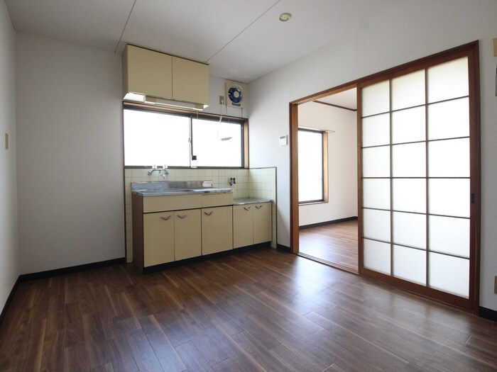 物件内観写真8　(居室)