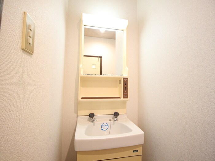 物件内観写真16　(洗面)