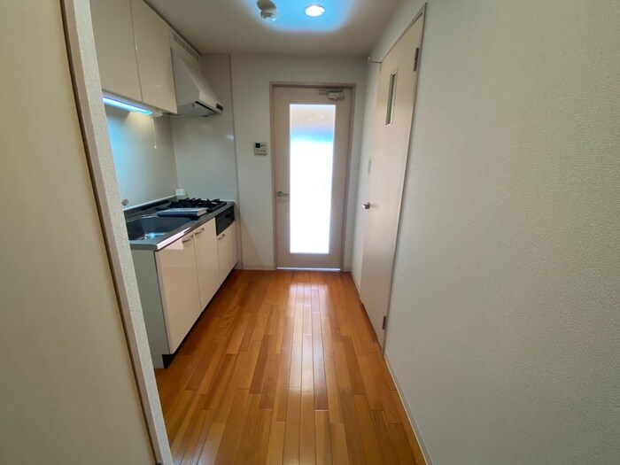 物件内観写真13　(廊下)